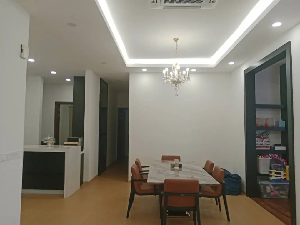 Dining room chandelier cove ceiling