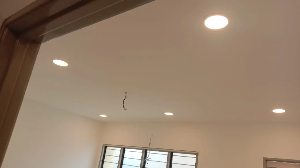 Process — Flat ceiling recessed downlights
